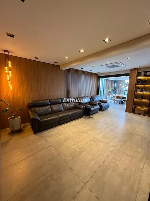 Cobertura com 3 quartos à venda, 174m2 em Nonoai, Santa Maria - RS - imagem 4 Foto 4 de Cobertura com 3 quartos à venda, 174m2 em Nonoai, Santa Maria - RS
