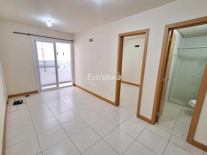 Foto 5 de Apartamento com 1 quarto para alugar, 40m2 em Centro, Santa Maria - RS