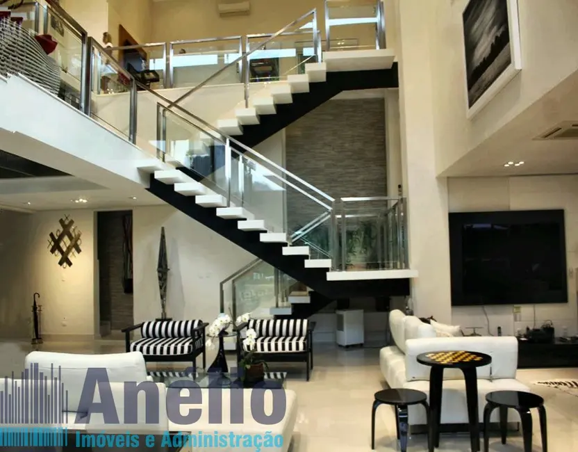 Casa de Condomínio com 6 quartos à venda e para alugar, 850m2 em Guaruja - SP - imagem 4 Foto 4 de Casa de Condomínio com 6 quartos à venda e para alugar, 850m2 em Guaruja - SP