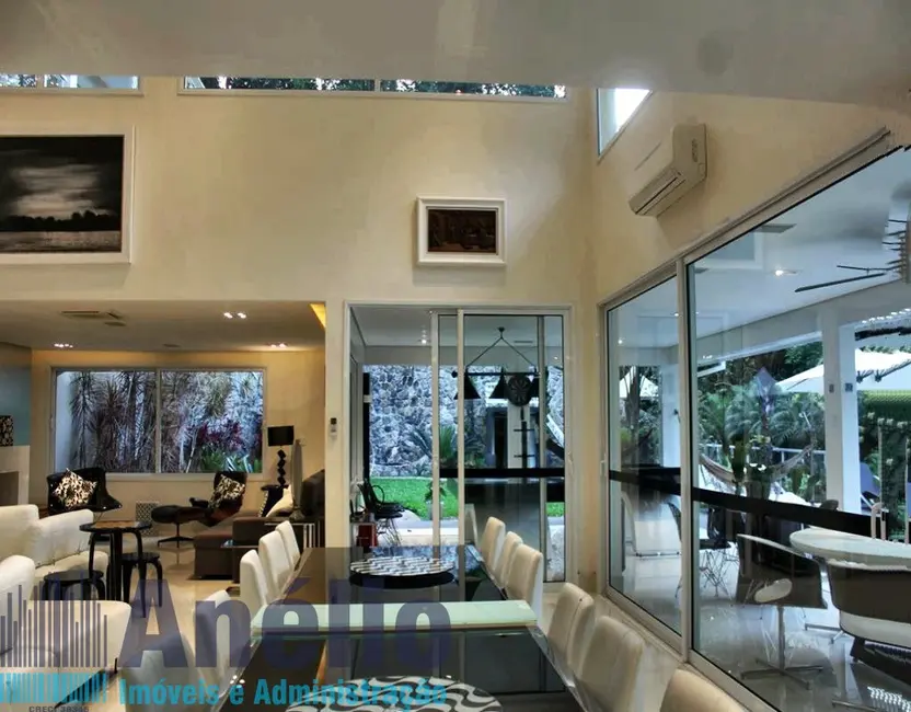 Foto 2 de Casa de Condomínio com 6 quartos à venda e para alugar, 850m2 em Guaruja - SP