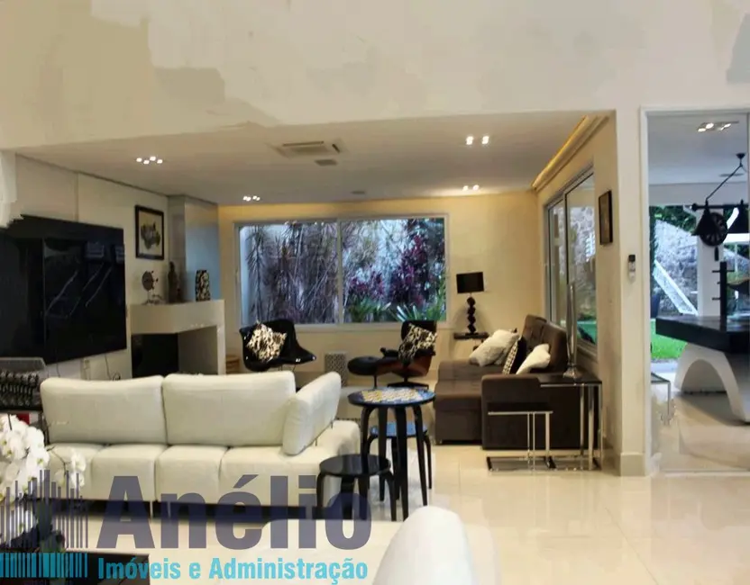 Casa de Condomínio com 6 quartos à venda e para alugar, 850m2 em Guaruja - SP - imagem 5 Foto 5 de Casa de Condomínio com 6 quartos à venda e para alugar, 850m2 em Guaruja - SP