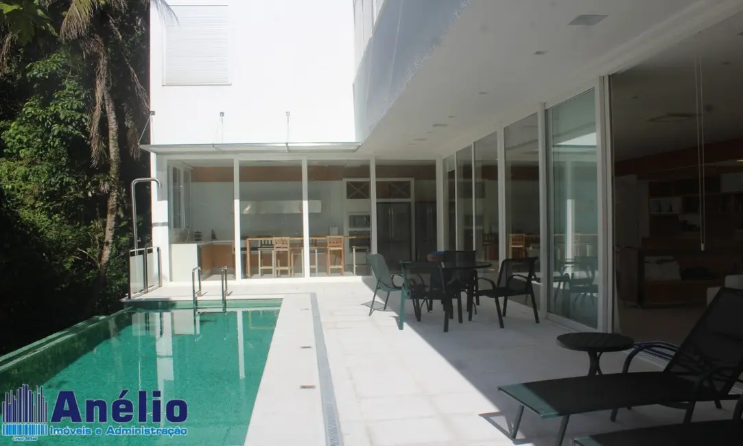 Casa de Condomínio com 5 quartos à venda em Guaruja - SP - imagem 1 Foto 1 de Casa de Condomínio com 5 quartos à venda em Guaruja - SP