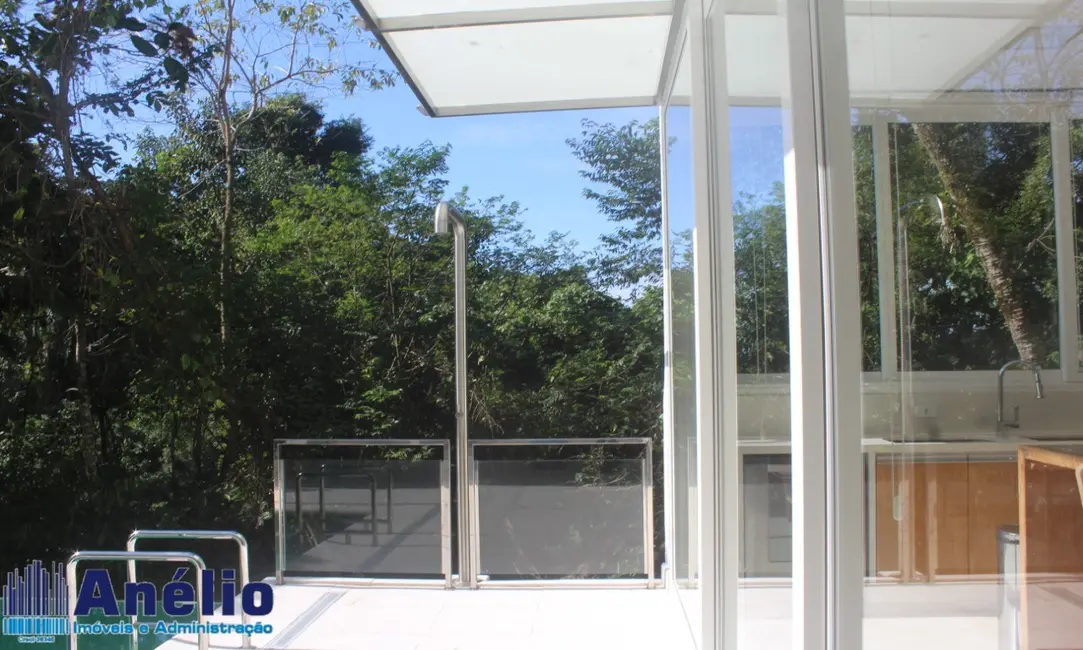 Casa de Condomínio com 5 quartos à venda em Guaruja - SP - imagem 6 Foto 6 de Casa de Condomínio com 5 quartos à venda em Guaruja - SP