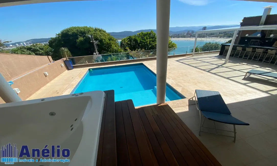 Casa de Condomínio com 4 quartos à venda e para alugar em Guaruja - SP - imagem 5 Foto 5 de Casa de Condomínio com 4 quartos à venda e para alugar em Guaruja - SP