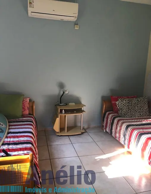 Foto 6 de Casa de Condomínio com 3 quartos para alugar em Guaruja - SP