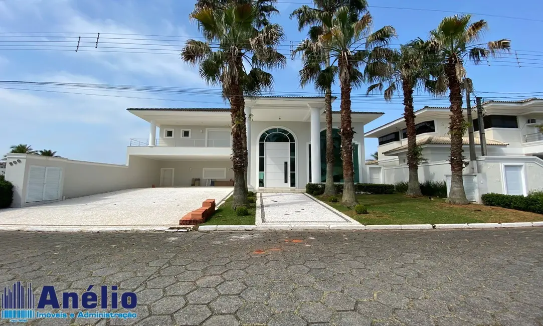 Casa de Condomínio com 7 quartos à venda em Jardim Acapulco, Guaruja - SP - imagem 3 Foto 3 de Casa de Condomínio com 7 quartos à venda em Jardim Acapulco, Guaruja - SP