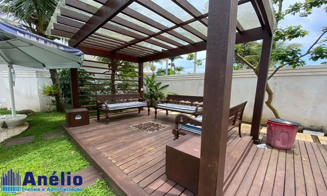 Foto 9 de Casa de Condomínio com 6 quartos para alugar em Jardim Acapulco, Guaruja - SP