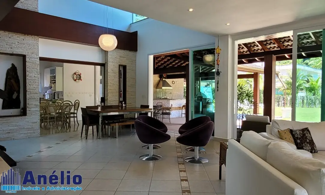 Casa de Condomínio com 5 quartos à venda e para alugar, 381m2 em Guaruja - SP - imagem 4 Foto 4 de Casa de Condomínio com 5 quartos à venda e para alugar, 381m2 em Guaruja - SP