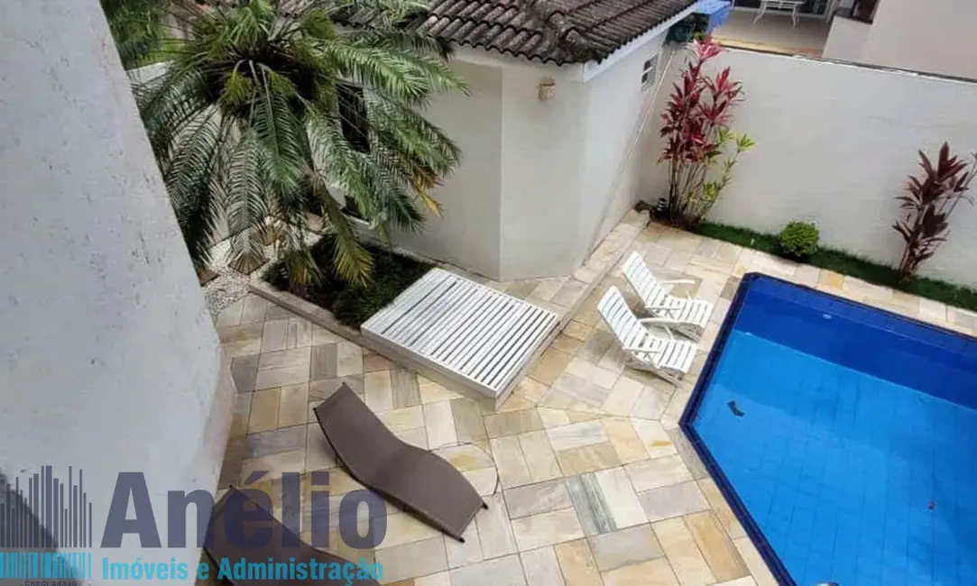 Casa de Condomínio com 5 quartos à venda, 10m2 em Guaruja - SP - imagem 4 Foto 4 de Casa de Condomínio com 5 quartos à venda, 10m2 em Guaruja - SP