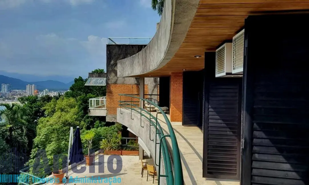 Foto 9 de Casa de Condomínio com 5 quartos à venda e para alugar em Guaruja - SP
