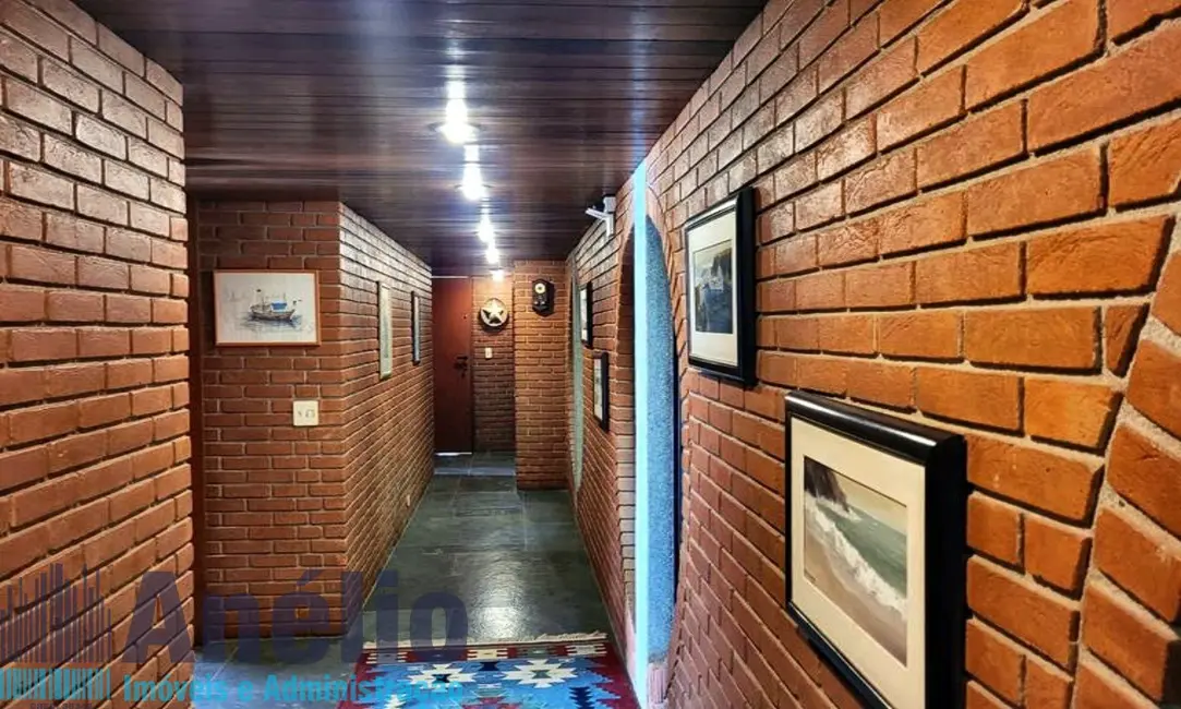 Foto 2 de Casa de Condomínio com 5 quartos à venda e para alugar em Guaruja - SP