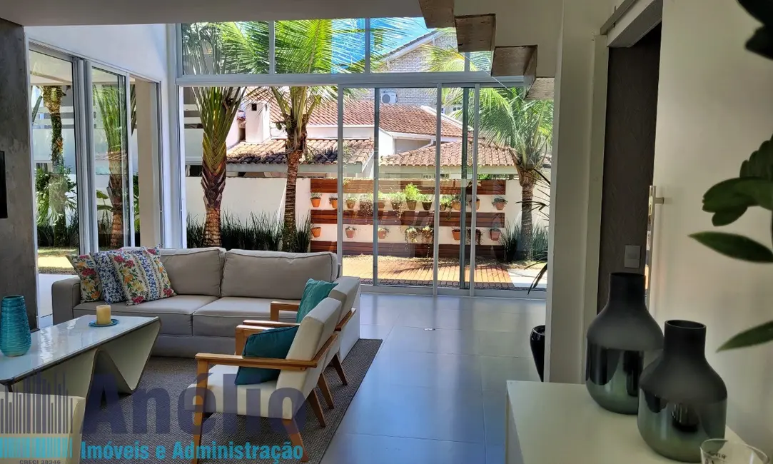 Foto 1 de Casa de Condomínio com 4 quartos à venda, 350m2 em Acapulco, Guaruja - SP