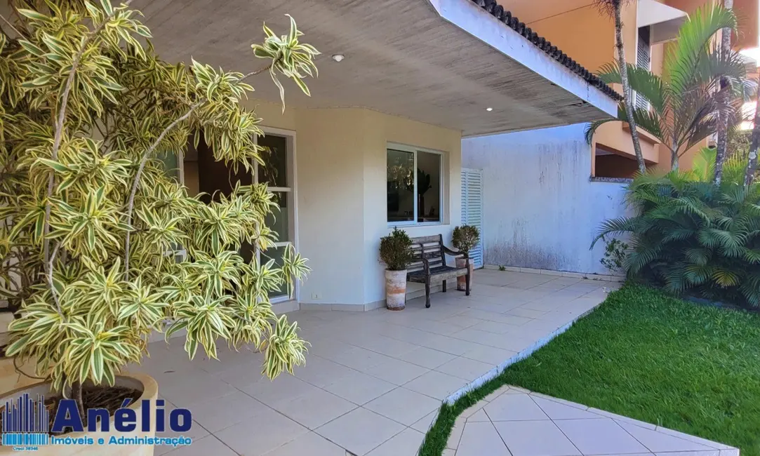 Foto 4 de Casa de Condomínio com 4 quartos para alugar, 450m2 em Jardim Acapulco, Guaruja - SP