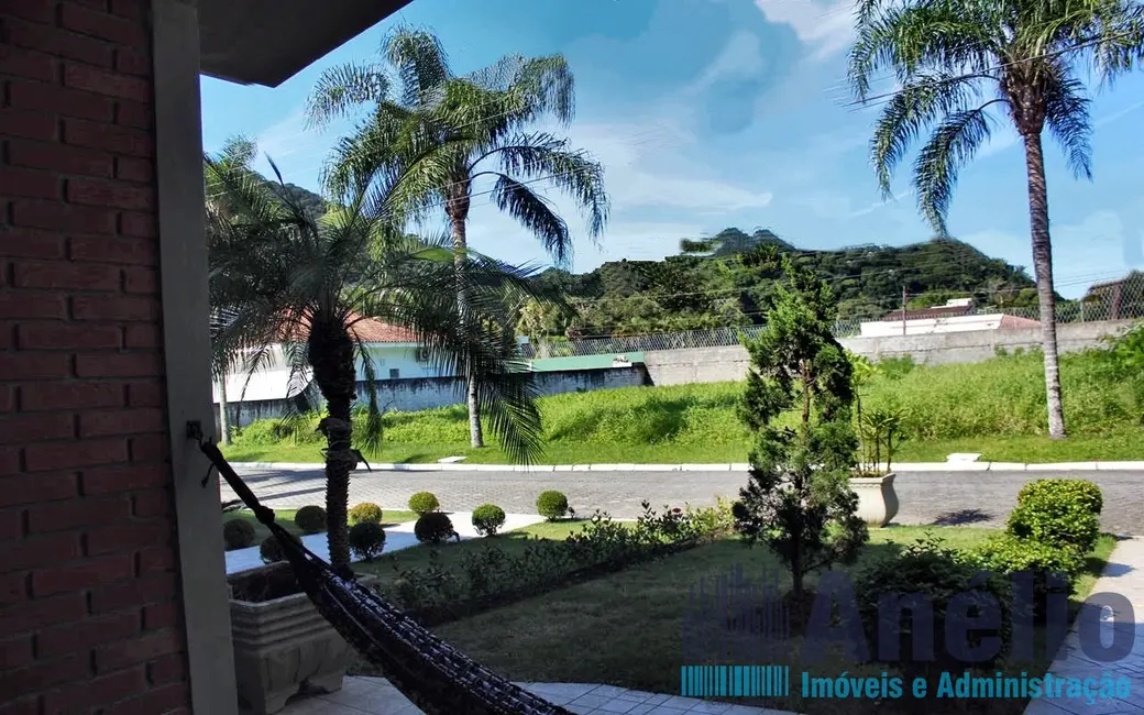 Casa de Condomínio com 2 quartos à venda, 160m2 em Guaruja - SP - imagem 3 Foto 3 de Casa de Condomínio com 2 quartos à venda, 160m2 em Guaruja - SP