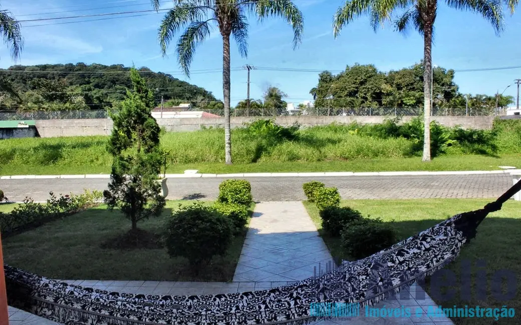 Casa de Condomínio com 2 quartos à venda, 160m2 em Guaruja - SP - imagem 2 Foto 2 de Casa de Condomínio com 2 quartos à venda, 160m2 em Guaruja - SP