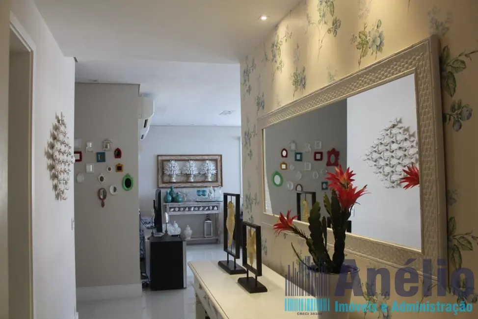 Apartamento com 3 quartos à venda, 117m2 em Guaruja - SP - imagem 2 Foto 2 de Apartamento com 3 quartos à venda, 117m2 em Guaruja - SP