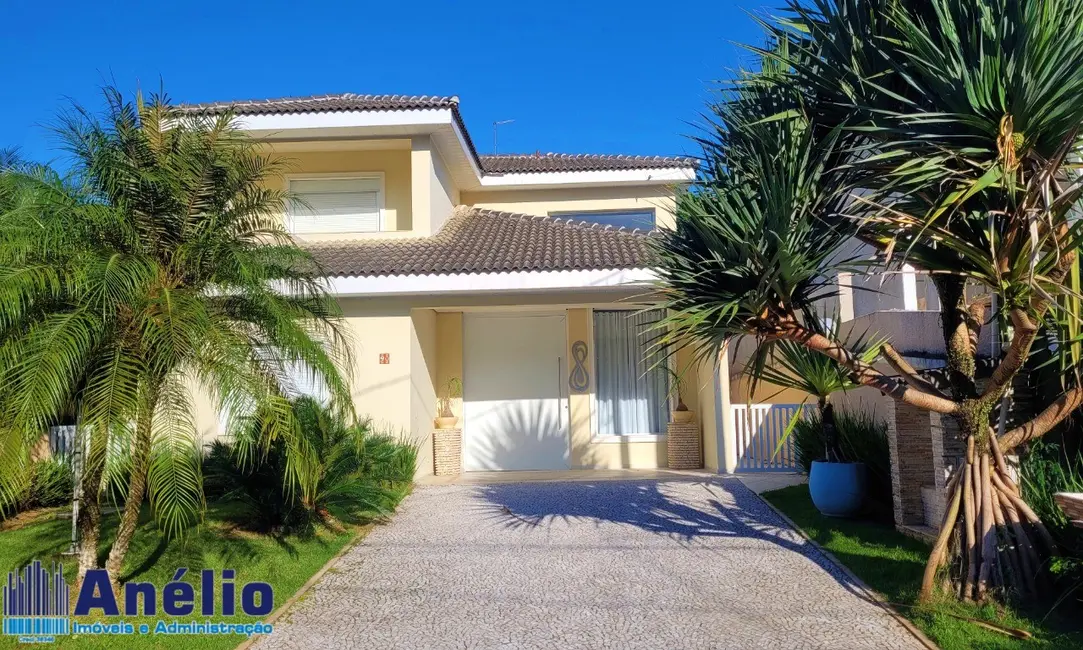 Foto 1 de Casa de Condomínio com 4 quartos à venda, 260m2 em Guaruja - SP