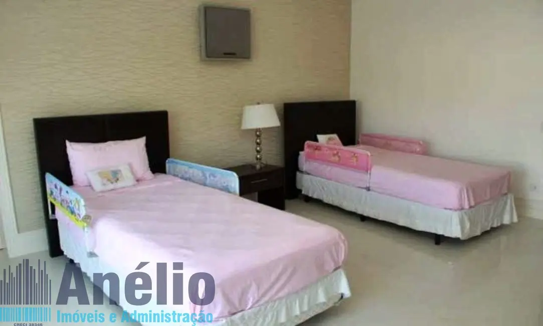 Sala Comercial com 5 quartos à venda em Acapulco, Guaruja - SP - imagem 8 Foto 8 de Sala Comercial com 5 quartos à venda em Acapulco, Guaruja - SP