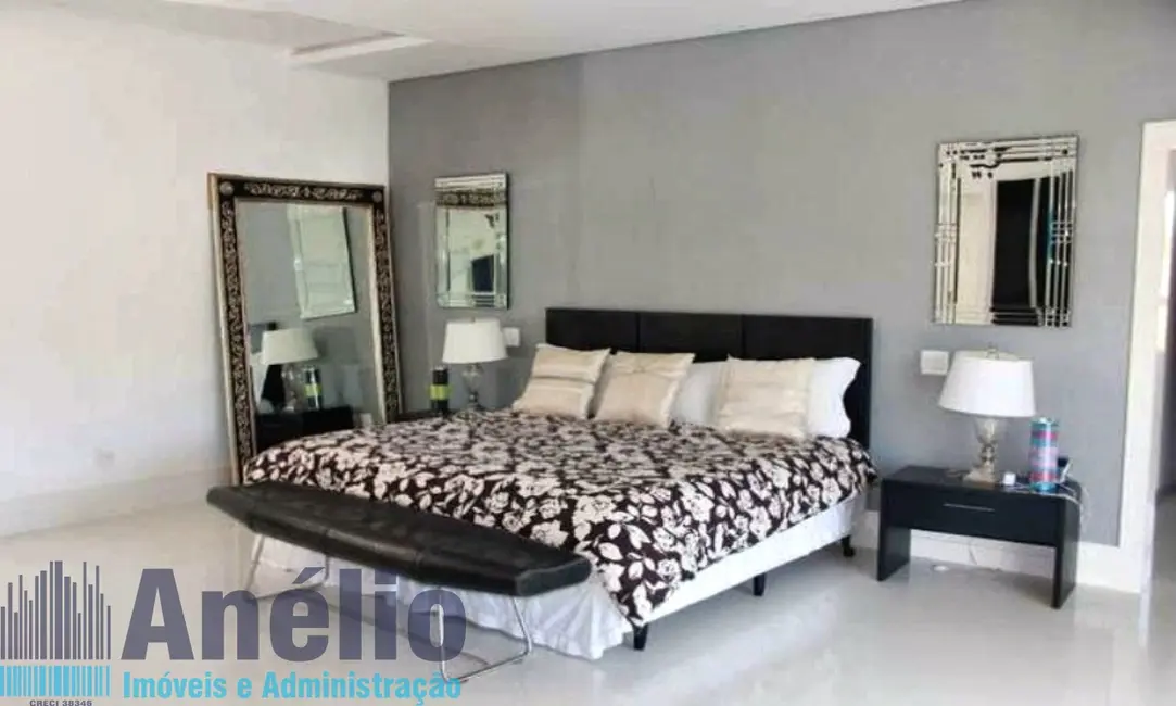 Sala Comercial com 5 quartos à venda em Acapulco, Guaruja - SP - imagem 5 Foto 5 de Sala Comercial com 5 quartos à venda em Acapulco, Guaruja - SP