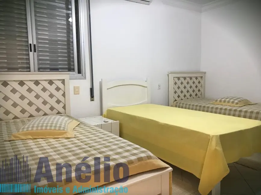 Foto 8 de Apartamento com 4 quartos à venda, 293m2 em Pitangueiras, Guaruja - SP