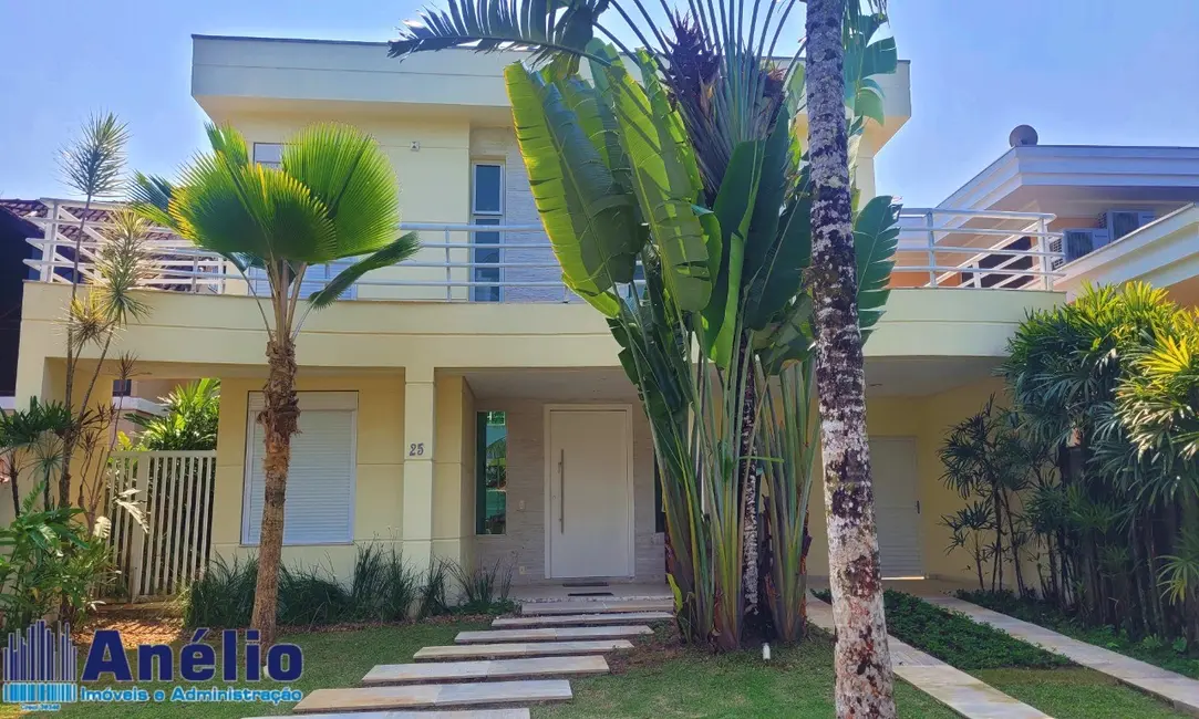 Foto 1 de Casa de Condomínio à venda, 250m2 em Guaruja - SP