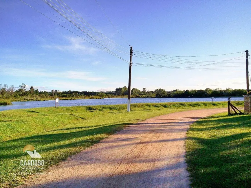 Sítio / Rancho com 3 quartos à venda, 780m2 em Viamao - RS - imagem 8 Foto 8 de Sítio / Rancho com 3 quartos à venda, 780m2 em Viamao - RS