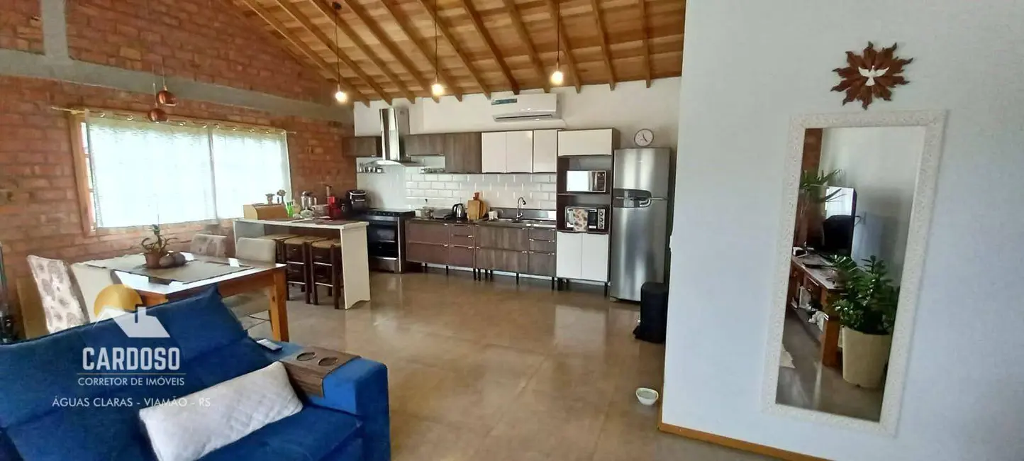 Sítio / Rancho com 3 quartos à venda, 780m2 em Viamao - RS - imagem 4 Foto 4 de Sítio / Rancho com 3 quartos à venda, 780m2 em Viamao - RS