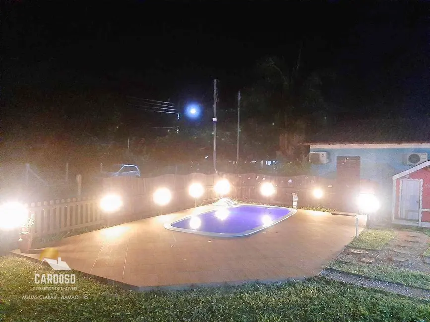 Sítio / Rancho com 3 quartos à venda, 450m2 em Viamao - RS - imagem 9 Foto 9 de Sítio / Rancho com 3 quartos à venda, 450m2 em Viamao - RS