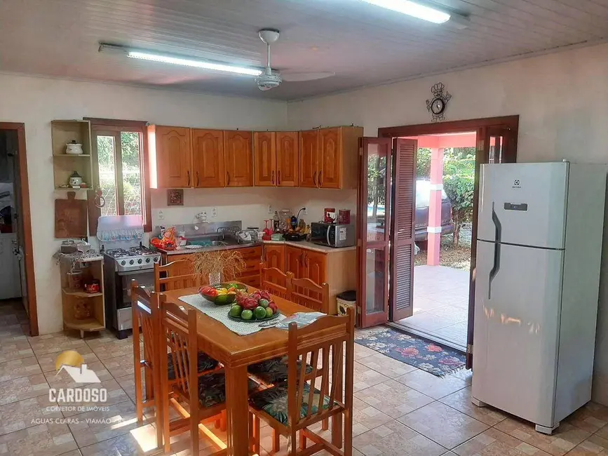 Sítio / Rancho com 3 quartos à venda, 450m2 em Viamao - RS - imagem 5 Foto 5 de Sítio / Rancho com 3 quartos à venda, 450m2 em Viamao - RS