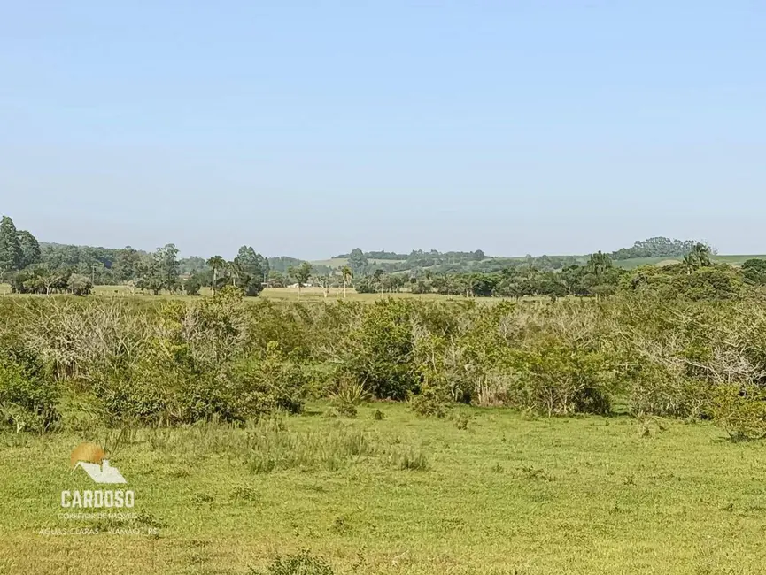 Sítio / Rancho à venda, 500000m2 em Viamao - RS - imagem 4 Foto 4 de Sítio / Rancho à venda, 500000m2 em Viamao - RS