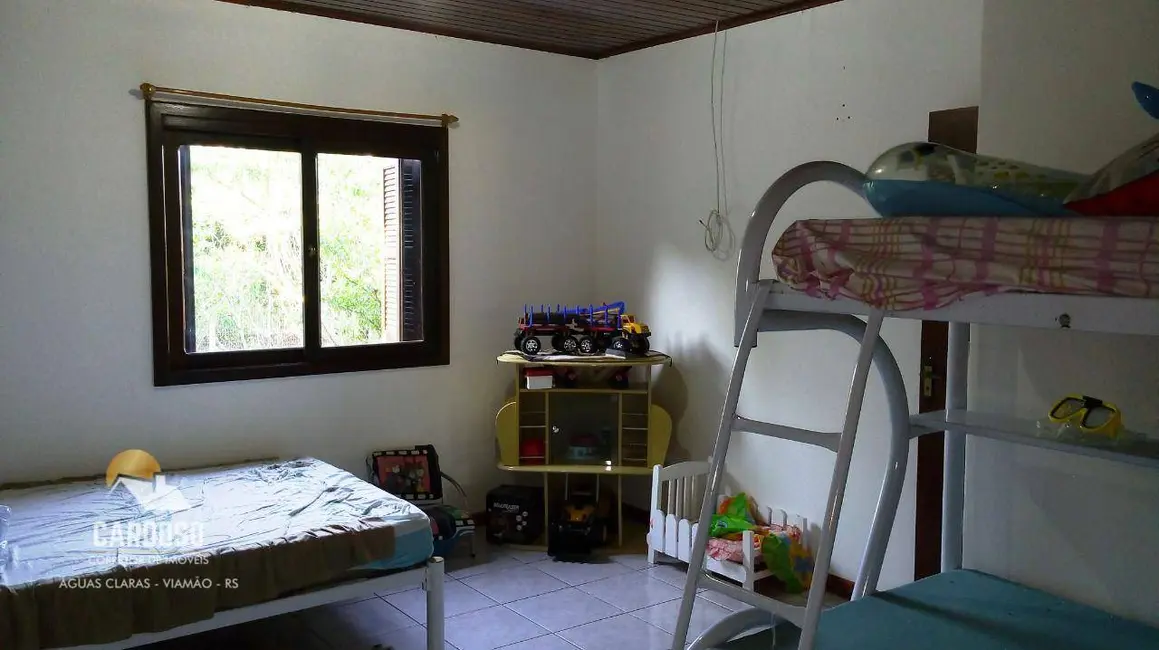 Sítio / Rancho com 4 quartos à venda, 2700m2 em Viamao - RS - imagem 3 Foto 3 de Sítio / Rancho com 4 quartos à venda, 2700m2 em Viamao - RS