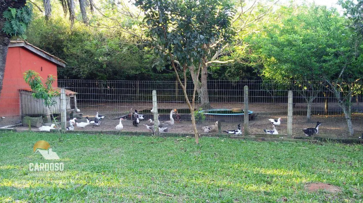 Sítio / Rancho com 4 quartos à venda, 2700m2 em Viamao - RS - imagem 8 Foto 8 de Sítio / Rancho com 4 quartos à venda, 2700m2 em Viamao - RS