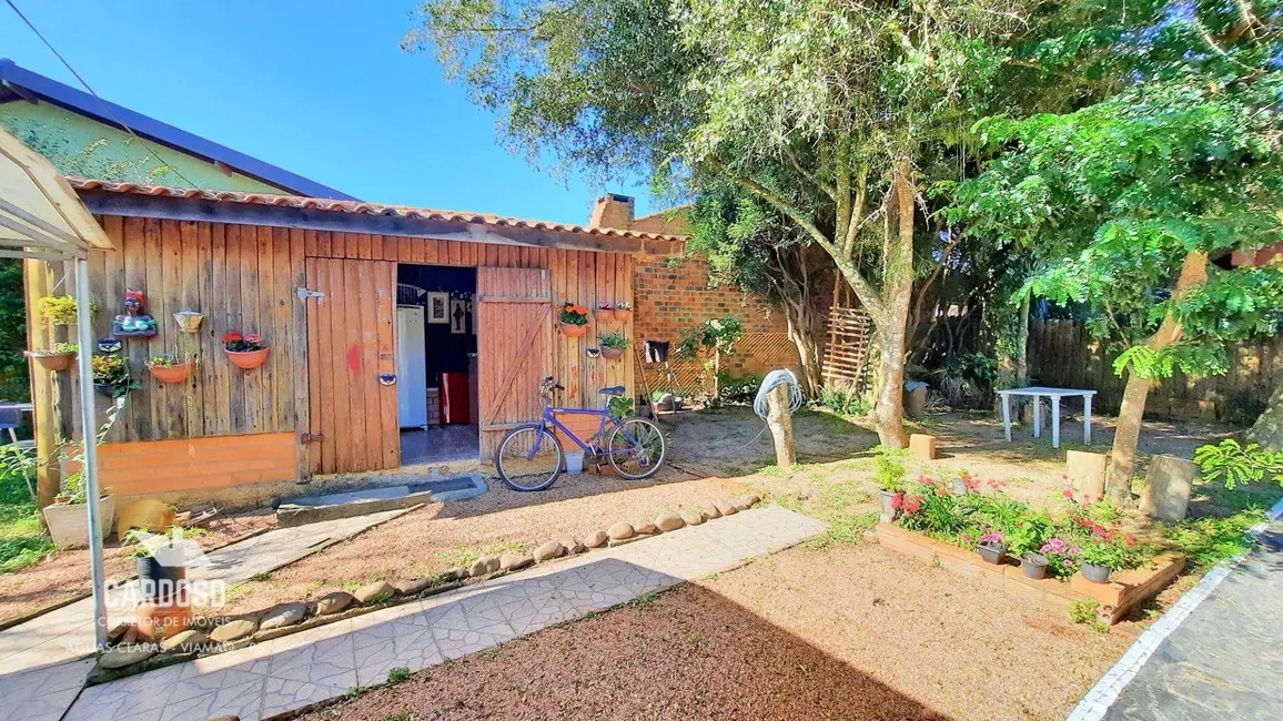 Sítio / Rancho com 2 quartos à venda, 800m2 em Viamao - RS - imagem 8 Foto 8 de Sítio / Rancho com 2 quartos à venda, 800m2 em Viamao - RS