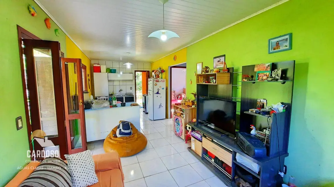 Sítio / Rancho com 2 quartos à venda, 900m2 em Viamao - RS - imagem 5 Foto 5 de Sítio / Rancho com 2 quartos à venda, 900m2 em Viamao - RS