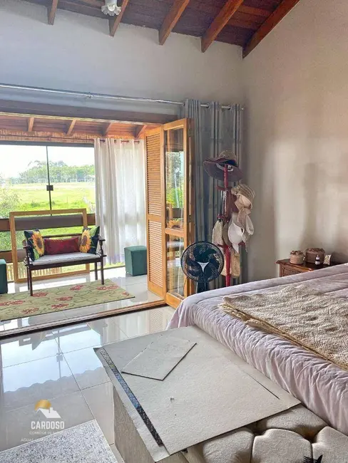 Sítio / Rancho com 2 quartos à venda, 800m2 em Viamao - RS - imagem 9 Foto 9 de Sítio / Rancho com 2 quartos à venda, 800m2 em Viamao - RS