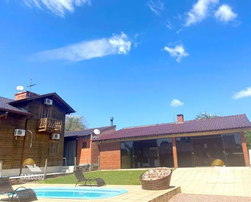 Sítio / Rancho à venda, 630m2 em Viamao - RS - imagem 3 Foto 3 de Sítio / Rancho à venda, 630m2 em Viamao - RS