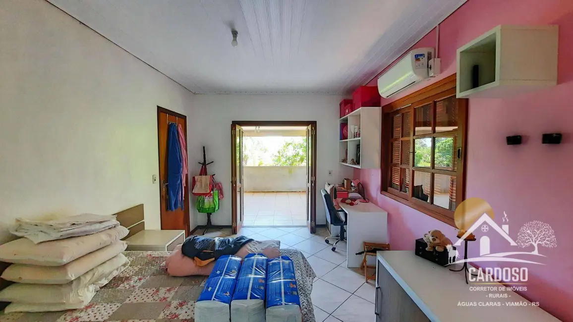 Sítio / Rancho com 4 quartos à venda, 900m2 em Viamao - RS - imagem 6 Foto 6 de Sítio / Rancho com 4 quartos à venda, 900m2 em Viamao - RS