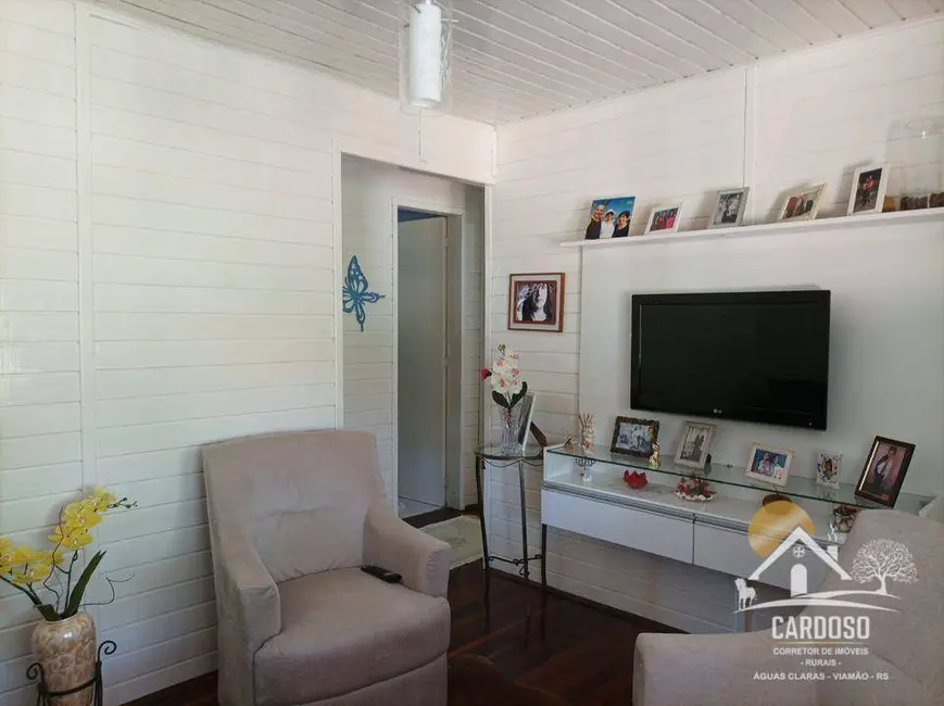 Sítio / Rancho com 2 quartos à venda, 558m2 em Viamao - RS - imagem 8 Foto 8 de Sítio / Rancho com 2 quartos à venda, 558m2 em Viamao - RS