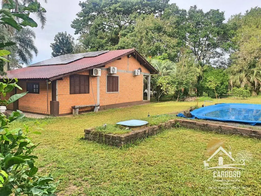 Sítio / Rancho com 3 quartos à venda, 3000m2 em Viamao - RS - imagem 1 Foto 1 de Sítio / Rancho com 3 quartos à venda, 3000m2 em Viamao - RS