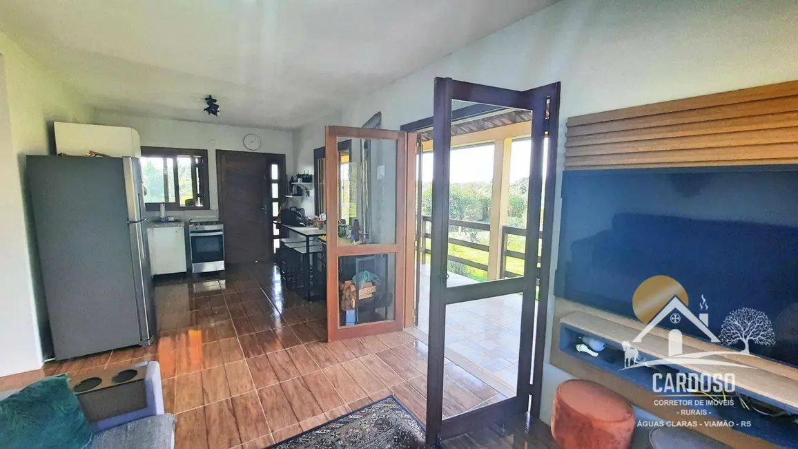 Sítio / Rancho com 3 quartos à venda, 801m2 em Viamao - RS - imagem 8 Foto 8 de Sítio / Rancho com 3 quartos à venda, 801m2 em Viamao - RS