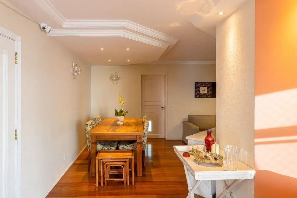 Apartamento com 3 quartos à venda, 139m2 em Vila Nova Conceição, São Paulo - SP - imagem 9 Foto 9 de Apartamento com 3 quartos à venda, 139m2 em Vila Nova Conceição, São Paulo - SP