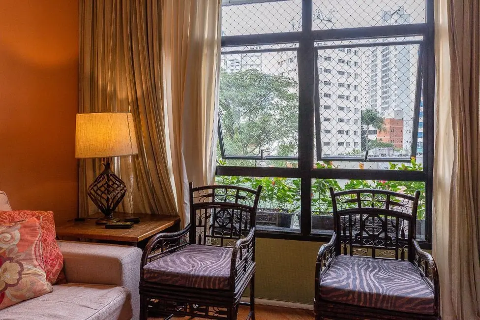 Apartamento com 3 quartos à venda, 139m2 em Vila Nova Conceição, São Paulo - SP - imagem 6 Foto 6 de Apartamento com 3 quartos à venda, 139m2 em Vila Nova Conceição, São Paulo - SP