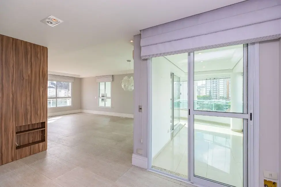 Apartamento com 3 quartos à venda, 155m2 em Moema, São Paulo - SP - imagem 6 Foto 6 de Apartamento com 3 quartos à venda, 155m2 em Moema, São Paulo - SP