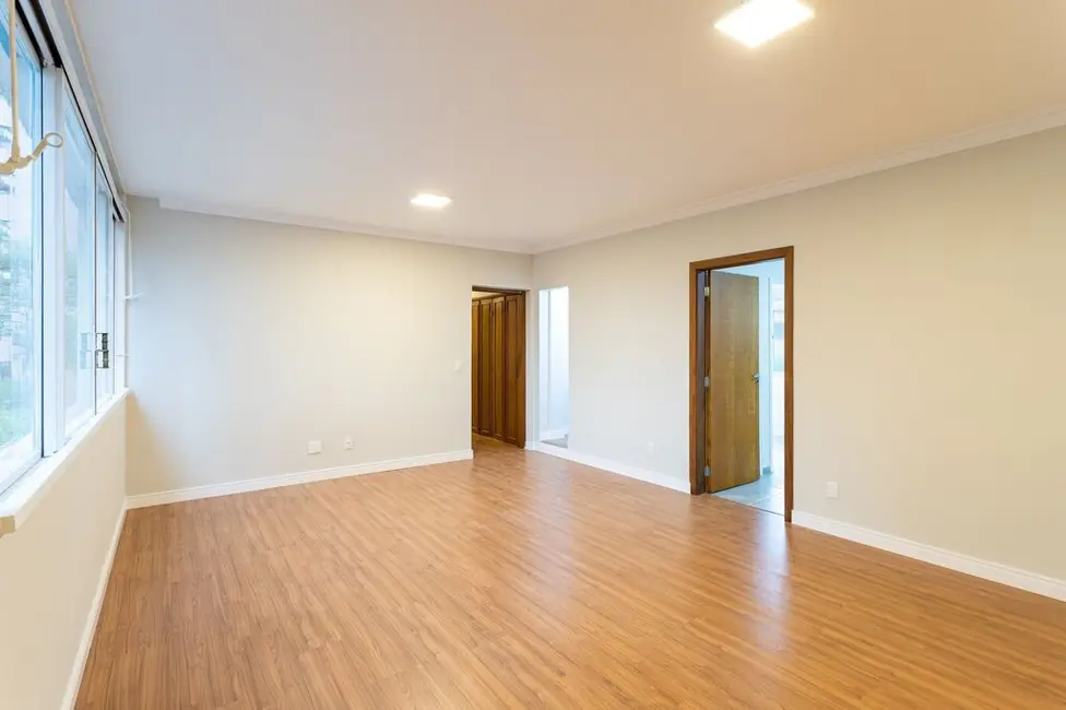 Foto 1 de Apartamento com 3 quartos à venda, 134m2 em Jardim Paulista, São Paulo - SP