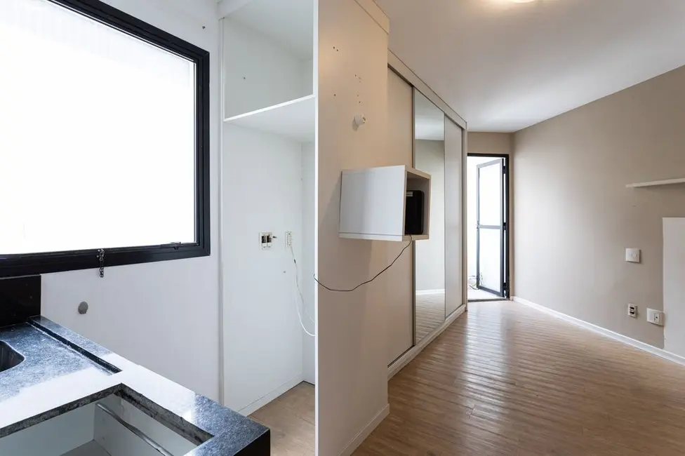 Apartamento com 1 quarto à venda, 31m2 em Moema, São Paulo - SP - imagem 3 Foto 3 de Apartamento com 1 quarto à venda, 31m2 em Moema, São Paulo - SP