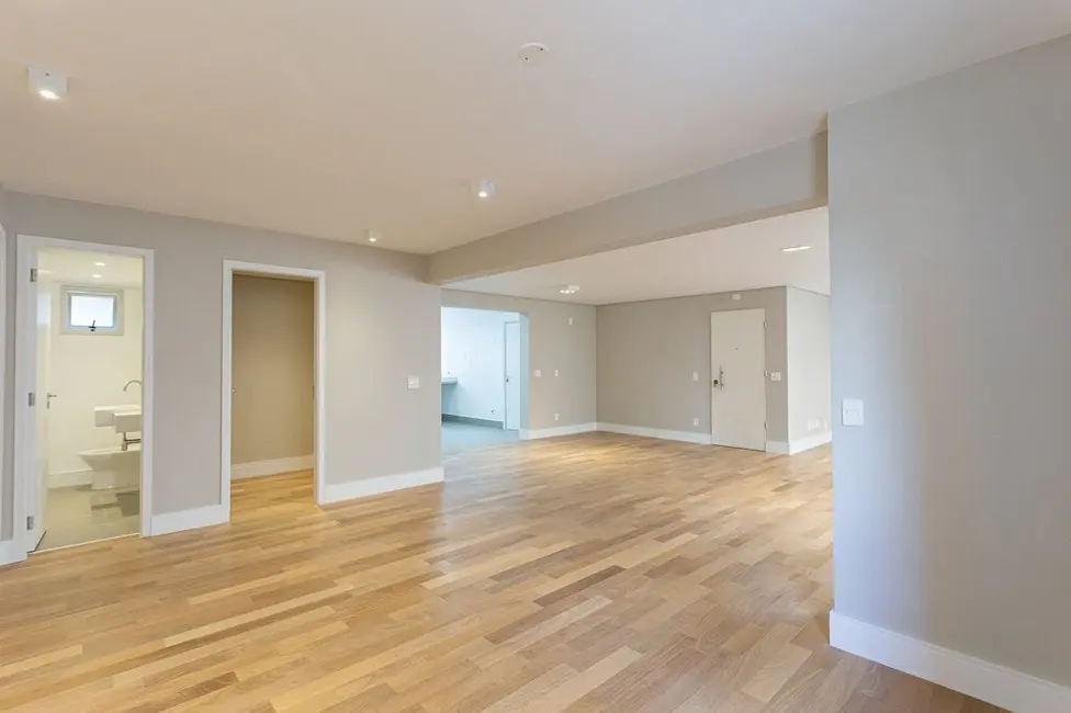 Foto 5 de Apartamento com 2 quartos à venda, 161m2 em Moema, São Paulo - SP