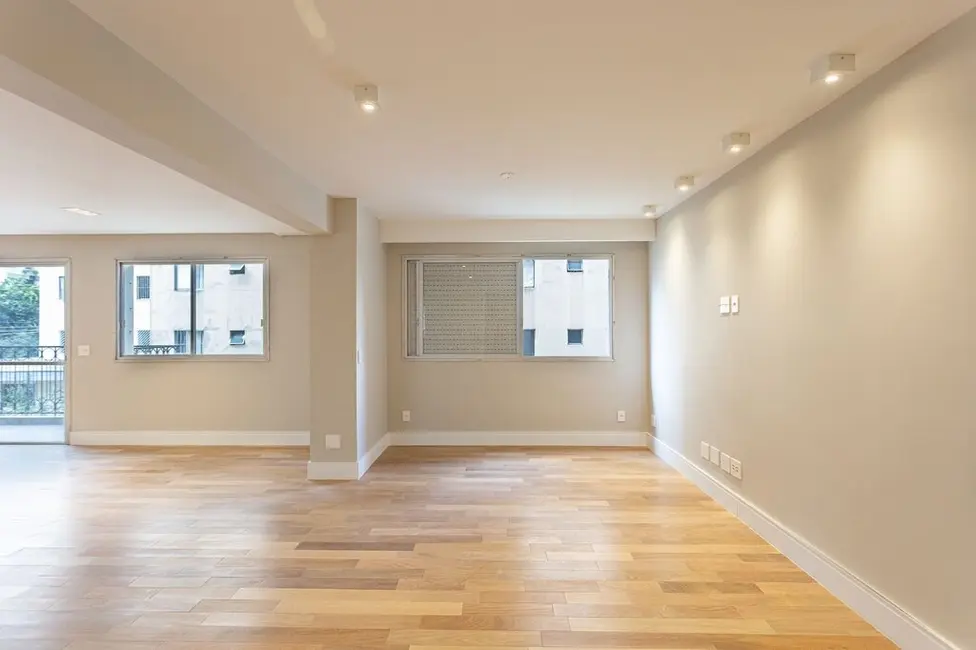 Foto 4 de Apartamento com 2 quartos à venda, 161m2 em Moema, São Paulo - SP