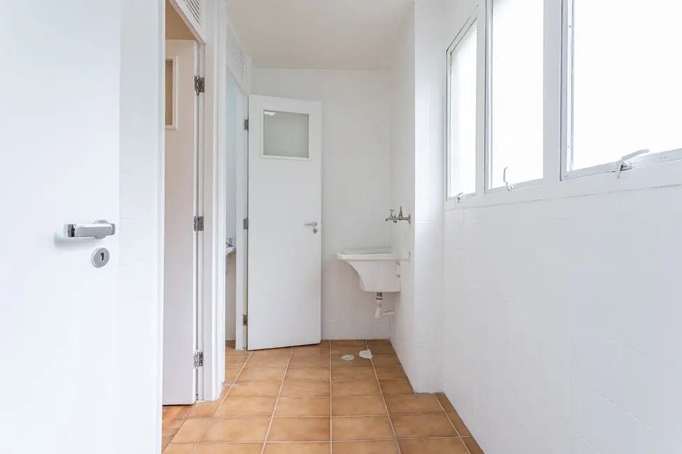 Apartamento com 3 quartos à venda, 90m2 em Moema, São Paulo - SP - imagem 6 Foto 6 de Apartamento com 3 quartos à venda, 90m2 em Moema, São Paulo - SP