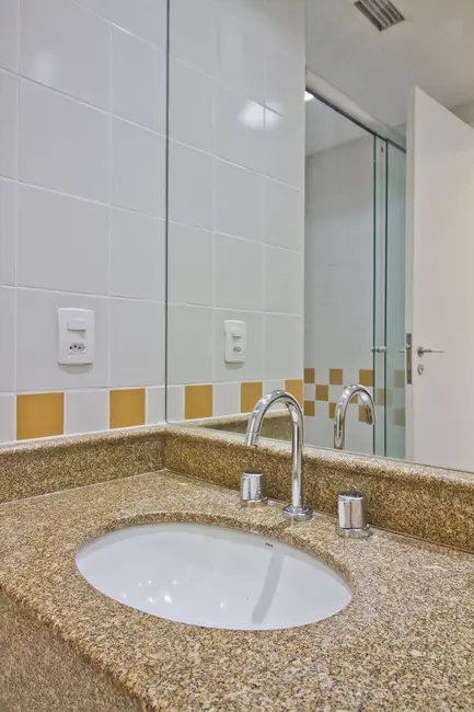 Apartamento com 1 quarto à venda, 26m2 em Moema, São Paulo - SP - imagem 4 Foto 4 de Apartamento com 1 quarto à venda, 26m2 em Moema, São Paulo - SP