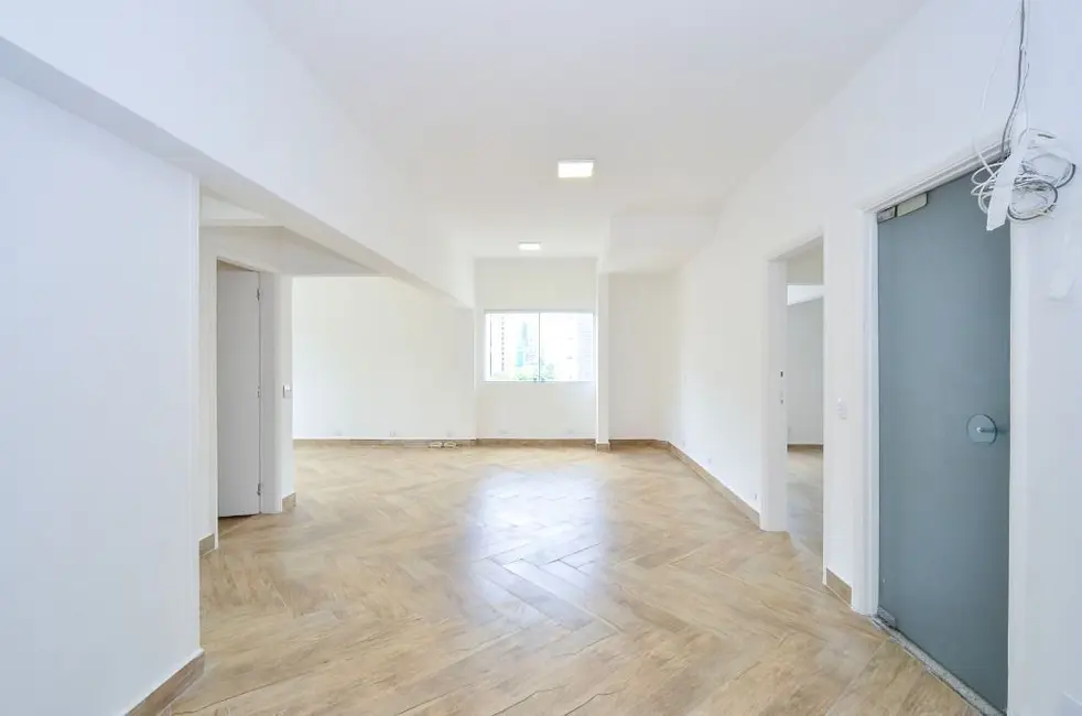 Foto 2 de Apartamento com 2 quartos à venda, 75m2 em Itaim Bibi, São Paulo - SP